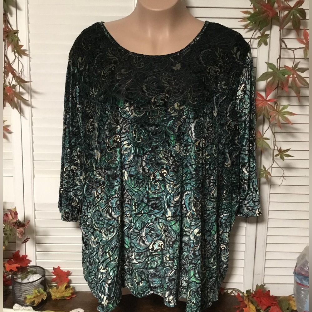 Catherine’s 4x top